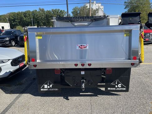 New 2025 Ford F550 4x4 Regular Cab Super Duty image 4