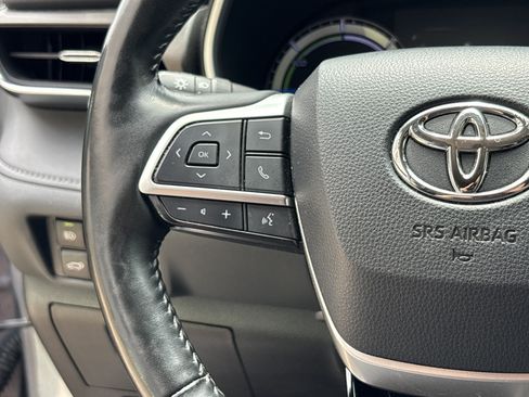 Used 2022 Toyota Highlander Limited AWD/4WD image 19