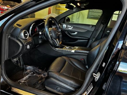 Used 2019 Mercedes-Benz C 300 4MATIC Sedan w/ Premium Package image 15