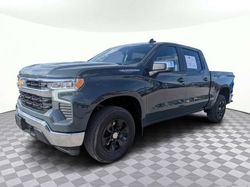 Used 2025 Chevrolet Silverado 1500 LT image 8