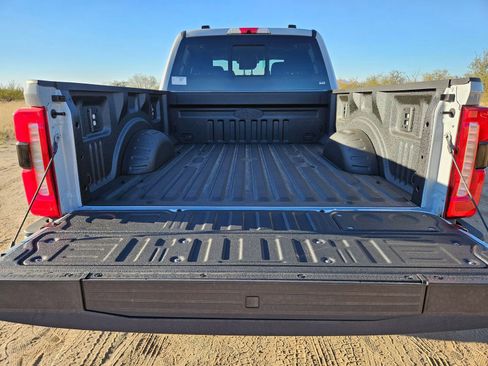 New 2026 Ford F250 XLT w/ XLT Premium Package AWD/4WD image 7