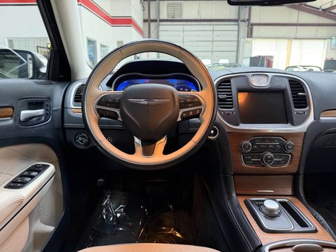 Used 2015 Chrysler 300 C Platinum w/ Harman/Kardon Audio Group RWD image 21