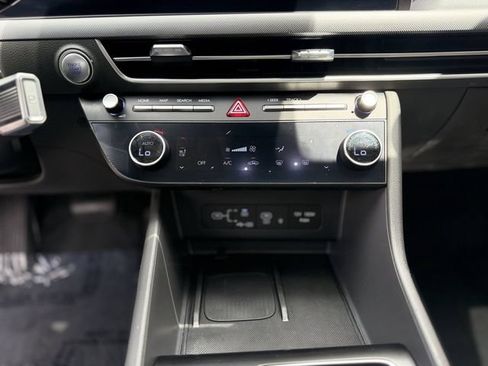 Used 2024 Hyundai Sonata SEL w/ Convenience Package FWD image 24