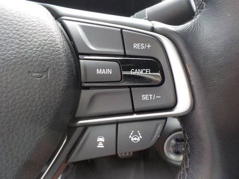 Used 2019 Honda Accord Sport image 17