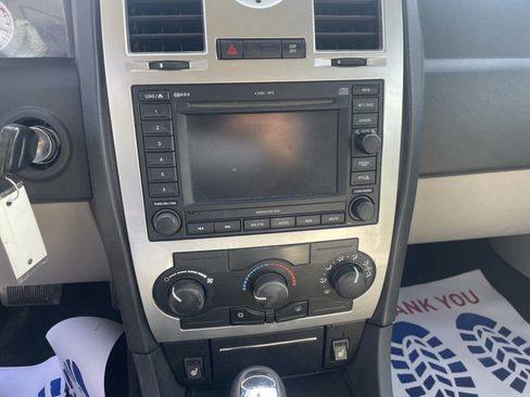 Used 2006 Chrysler 300 Touring image 11