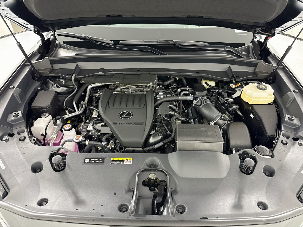 New 2026 Lexus TX 500h AWD image 30