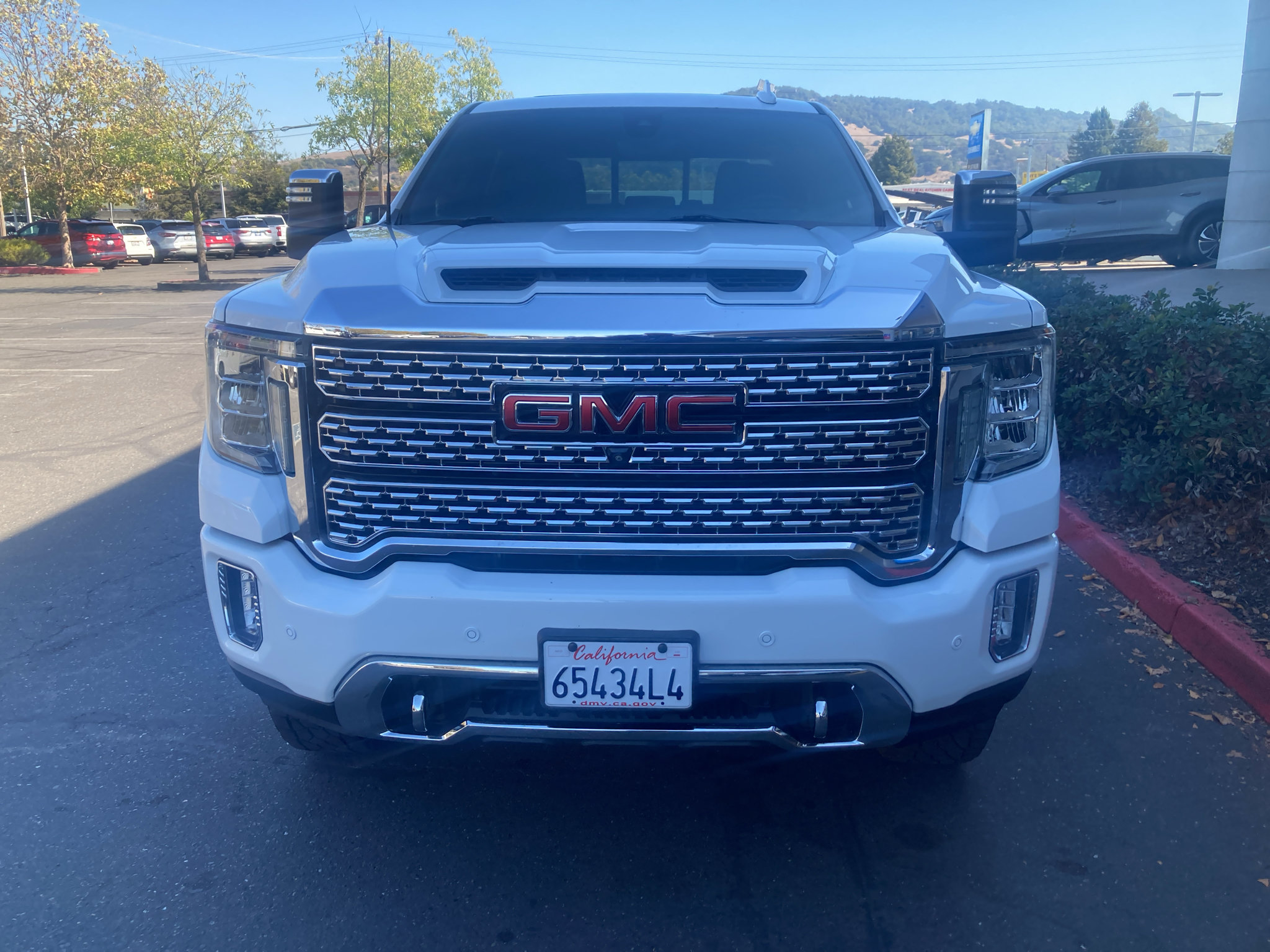 Used 2020 GMC Sierra 3500 Denali w/ Denali Ultimate Package AWD/4WD image 3