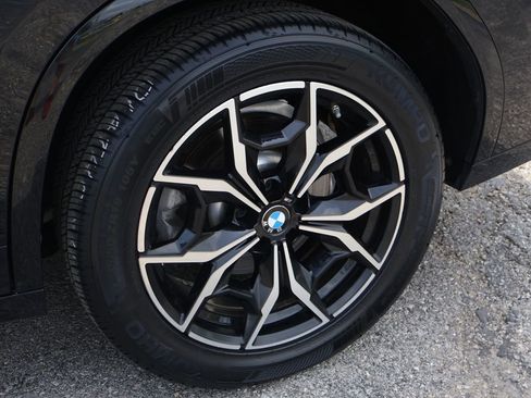 Used 2023 BMW X4 xDrive30i w/ M Sport Package AWD/4WD image 47