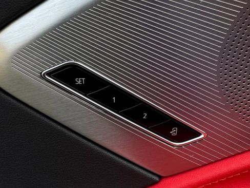 Used 2021 Chevrolet Corvette Stingray Preferred Cpe w/ 2LT image 69