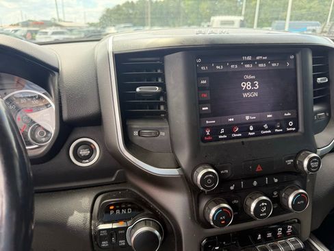 Used 2019 RAM 1500 Big Horn AWD/4WD image 10