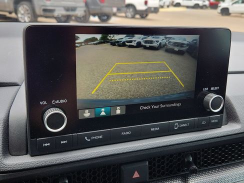 Used 2025 Honda CR-V LX image 18