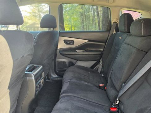 Used 2020 Nissan Murano SV image 16