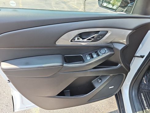 Used 2019 Chevrolet Traverse RS AWD/4WD image 19