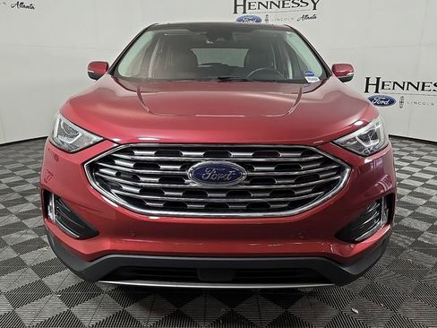 Certified 2021 Ford Edge Titanium image 2