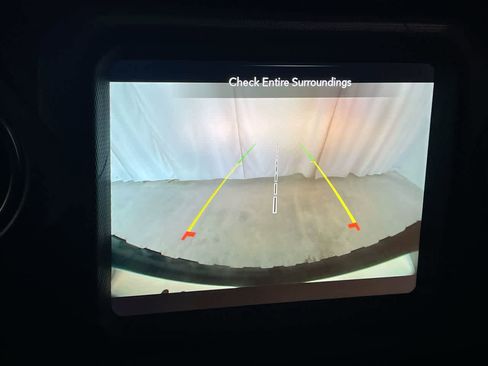 Used 2022 Jeep Wrangler Unlimited Sahara w/ Cold Weather Group image 17