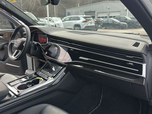 Used 2025 Audi Q7 3.0T Premium Plus image 25