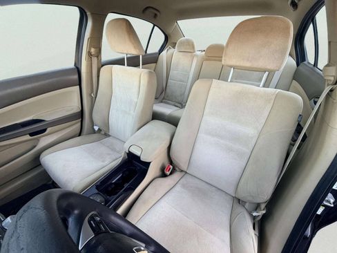 Used 2010 Honda Accord LX image 16