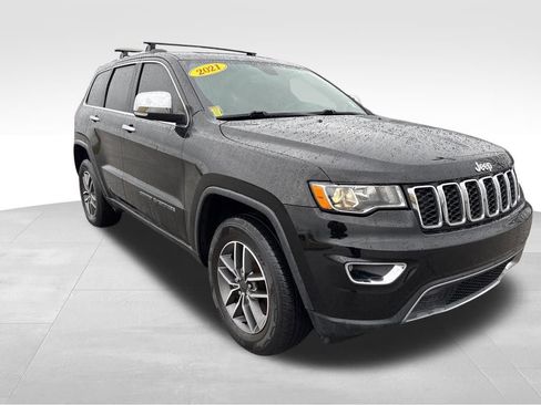 Used 2021 Jeep Grand Cherokee Limited w/ Trailer Tow Group IV image 3