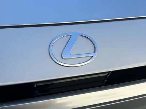 Used 2026 Lexus TX 500h AWD w/ Technology Package image 15