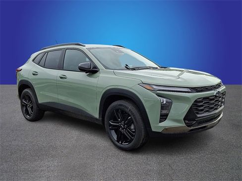 New 2026 Chevrolet Trax ACTIV image 2