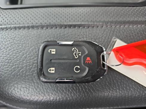 Used 2020 GMC Sierra 1500 Denali w/ Technology Package image 34