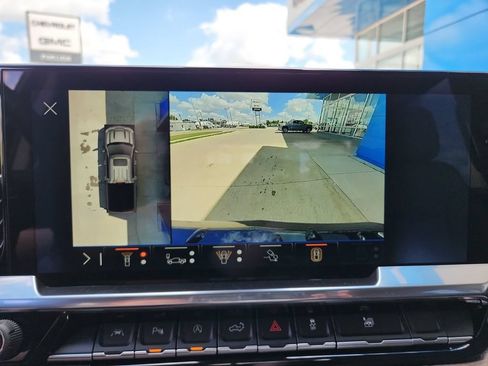 New 2026 Chevrolet Silverado 1500 RST w/ Redline Edition AWD/4WD image 23