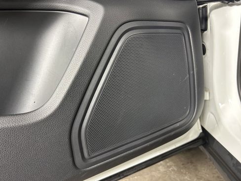 Certified 2023 Porsche Macan Turbo image 29