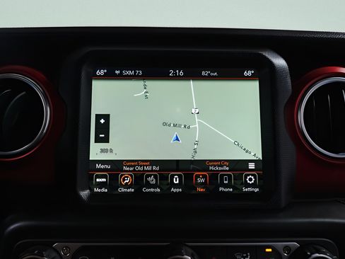 Used 2023 Jeep Gladiator Rubicon w/ LED Lighting Group AWD/4WD image 17