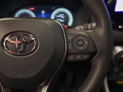 Used 2025 Toyota RAV4 XSE w/ Advanced Technology Package image 23