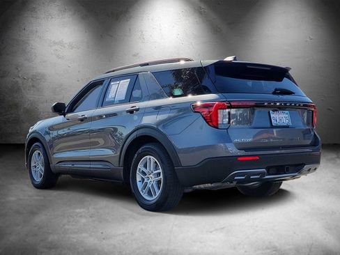 New 2026 Ford Explorer Active w/ Active Comfort Package RWD image 4