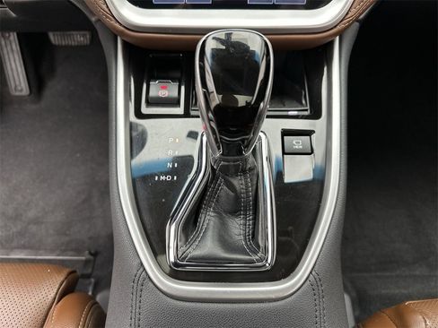 Used 2021 Subaru Outback Touring XT image 20