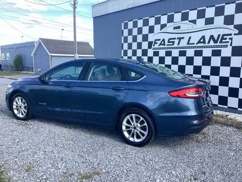 Used 2019 Ford Fusion SE image 10
