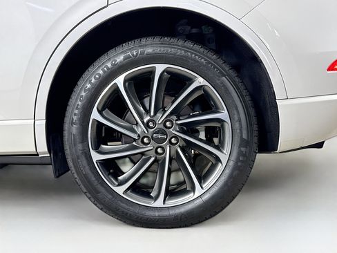 Used 2024 Lincoln Corsair Grand Touring image 38