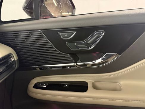 Certified 2022 Lincoln Corsair Reserve w/ Elements Package image 40