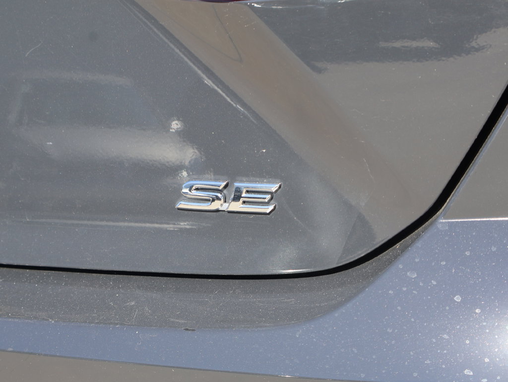 Used 2025 Toyota Camry SE FWD image 36