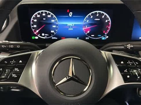 Used 2025 Mercedes-Benz GLA 250 4MATIC image 54