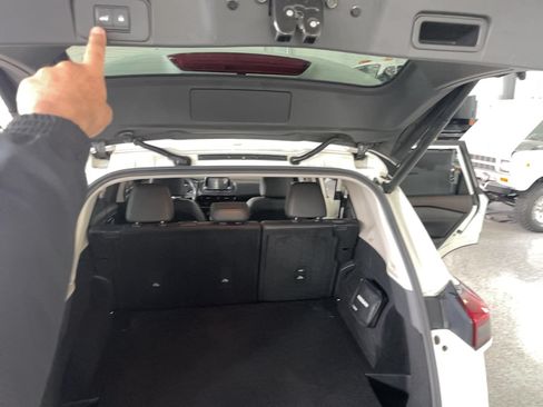 Used 2021 Nissan Rogue SV w/ Premium Package AWD/4WD image 19