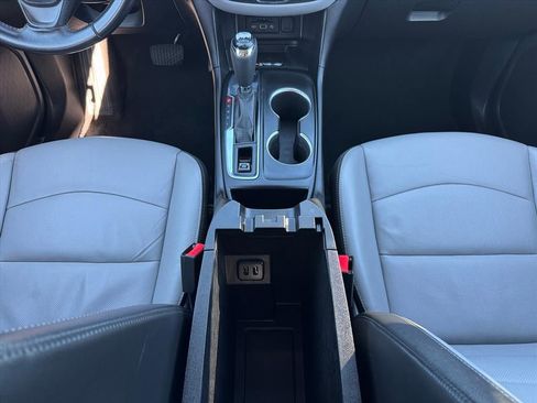 Used 2021 Chevrolet Equinox Premier image 11