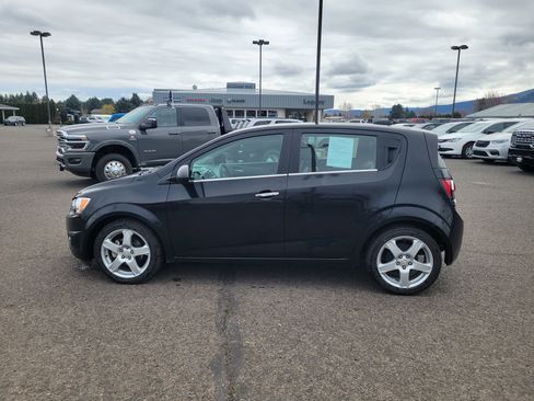 Used 2015 Chevrolet Sonic LTZ image 13