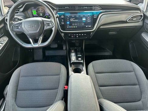 Used 2022 Chevrolet Bolt LT image 16