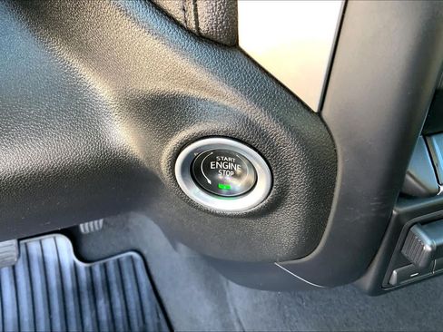 Used 2019 Chevrolet Silverado 1500 LT w/ Texas Edition RWD image 28