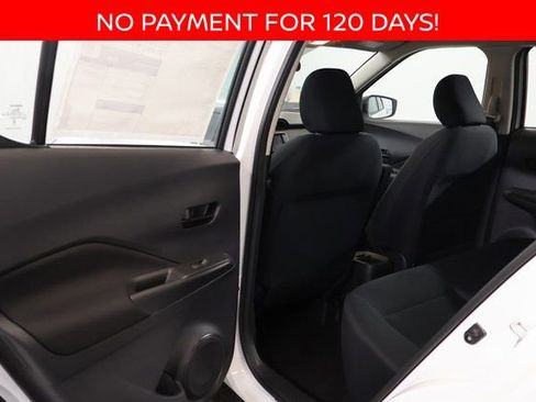 New 2025 Nissan Kicks Play S image 22