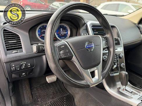 Used 2012 Volvo XC60 T6 R-Design image 20