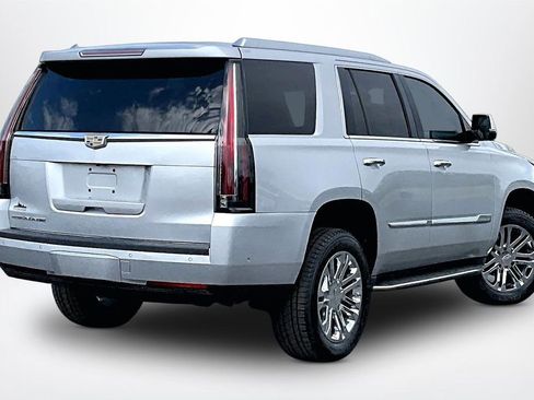 Used 2020 Cadillac Escalade 2WD image 6