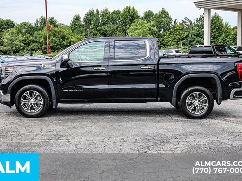 Used 2025 GMC Sierra 1500 SLT RWD image 9
