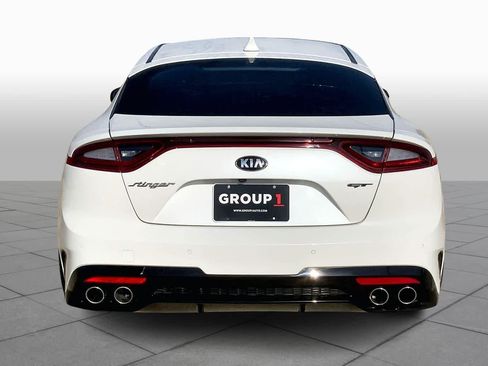 Used 2019 Kia Stinger GT2 image 4
