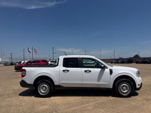 Used 2022 Ford Maverick XL w/ Equipment Group 100A Standard AWD/4WD image 26