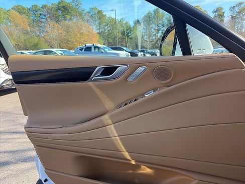 Used 2025 Genesis G80 2.5T image 12