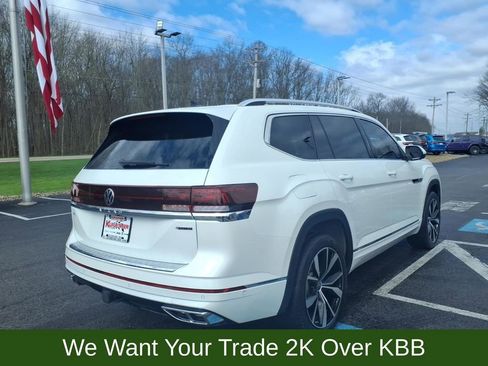 Used 2025 Volkswagen Atlas SEL Premium R-Line image 4