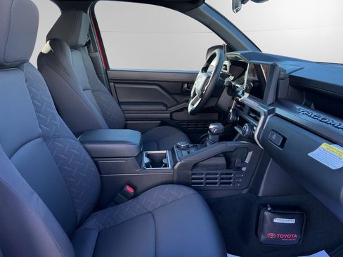 New 2026 Toyota Tacoma SR5 AWD/4WD image 15